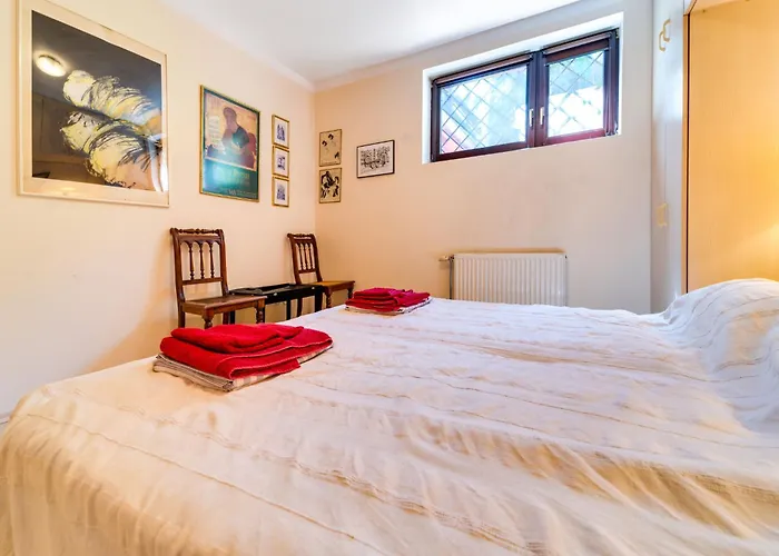 Appartamento By Interhome Marcyporeba